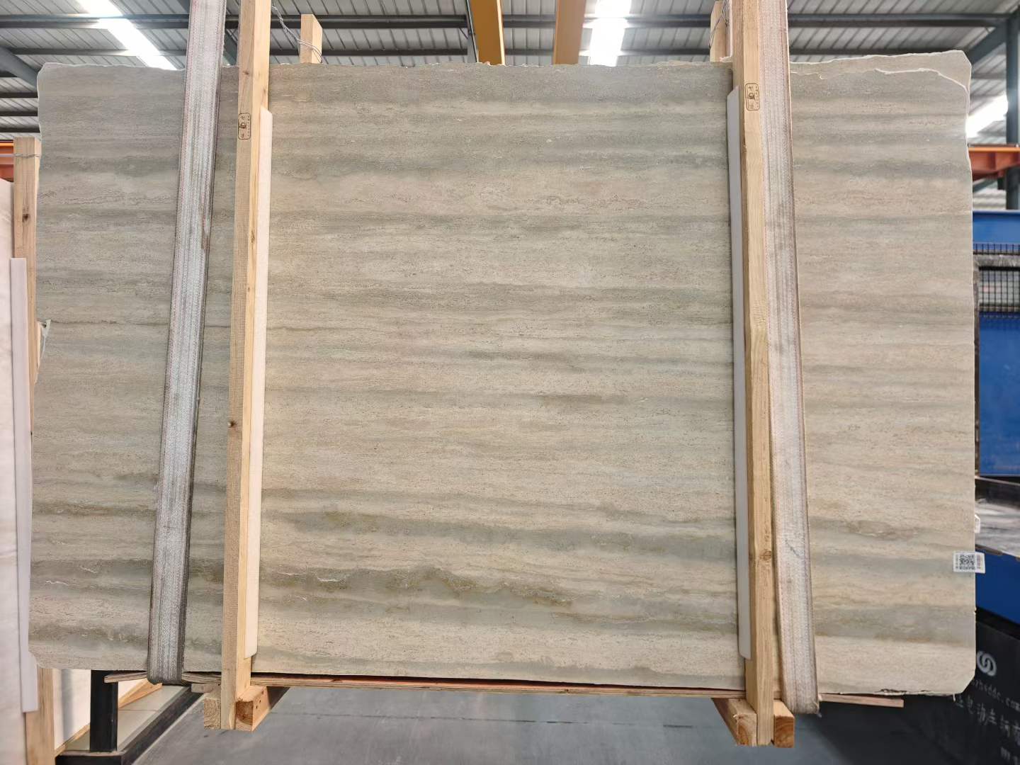 SLIVER TRAVERTINE (3).jpg
