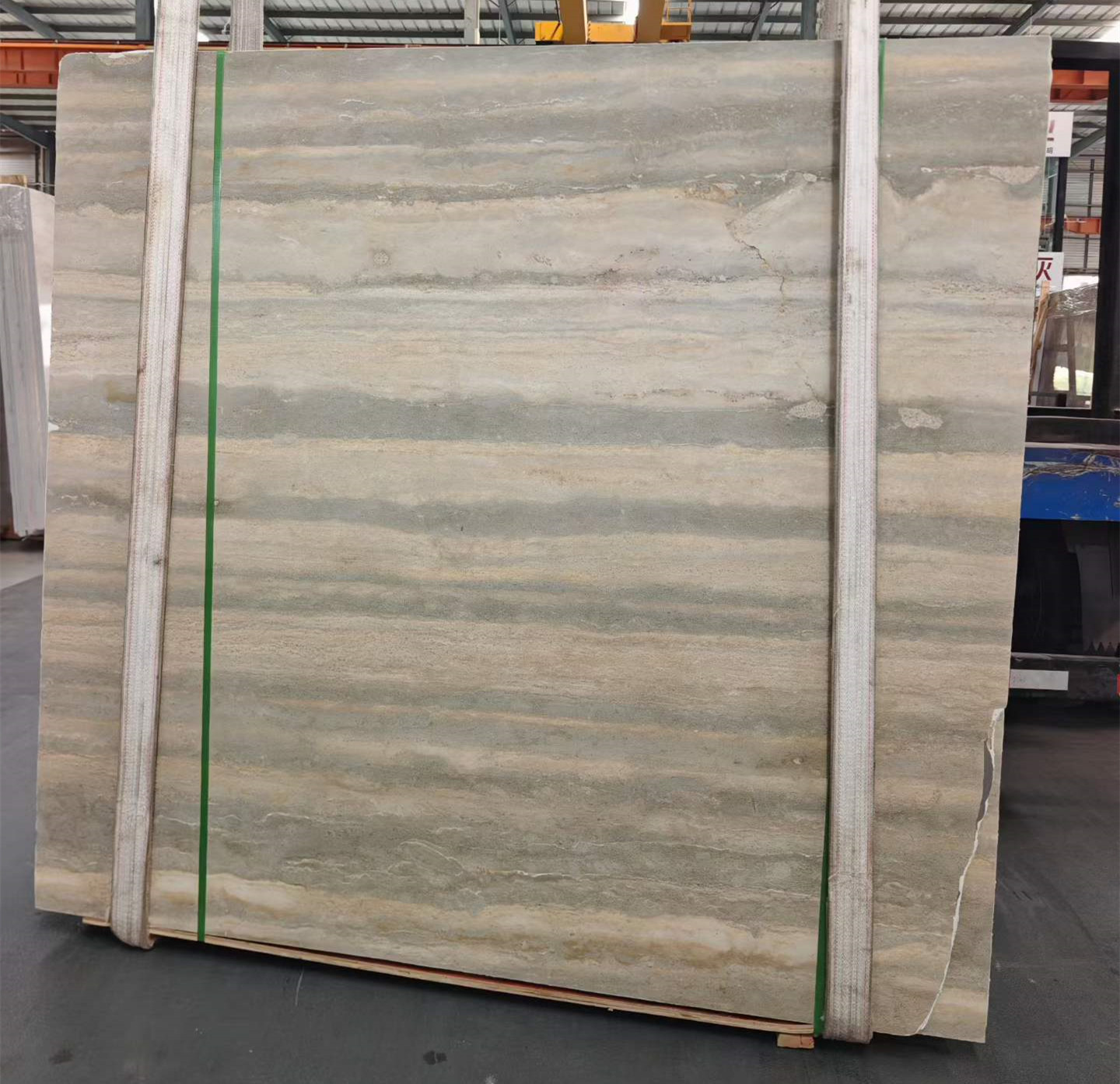 SLIVER TRAVERTINE (4).jpg